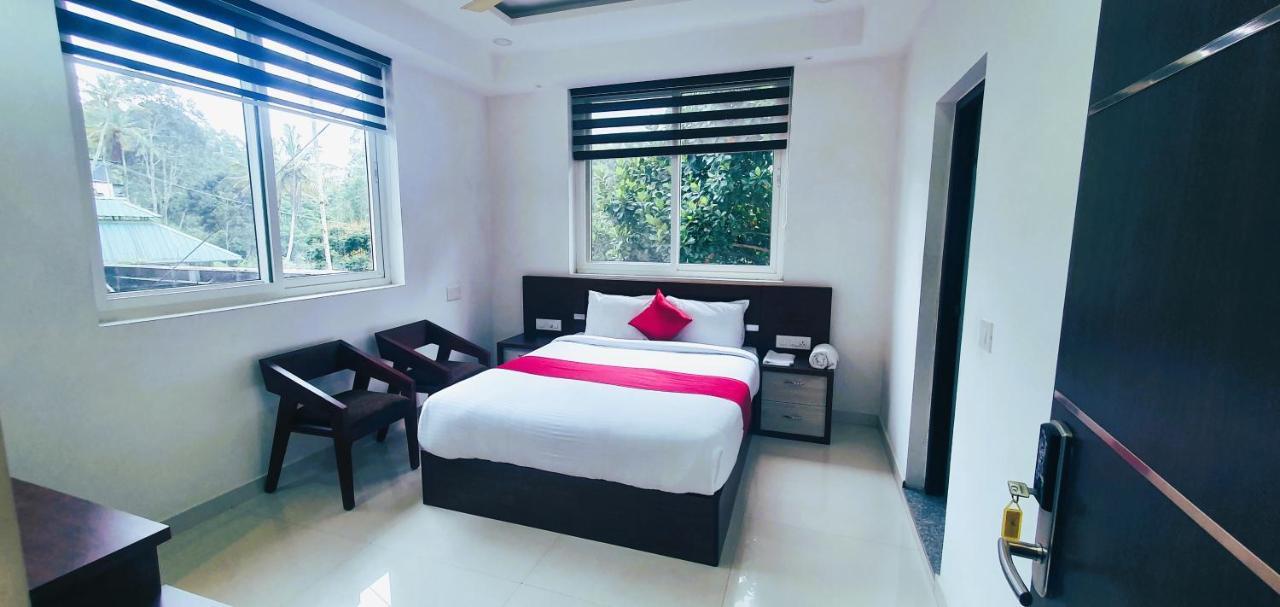 Dream Castle Hotel Munnar Kültér fotó
